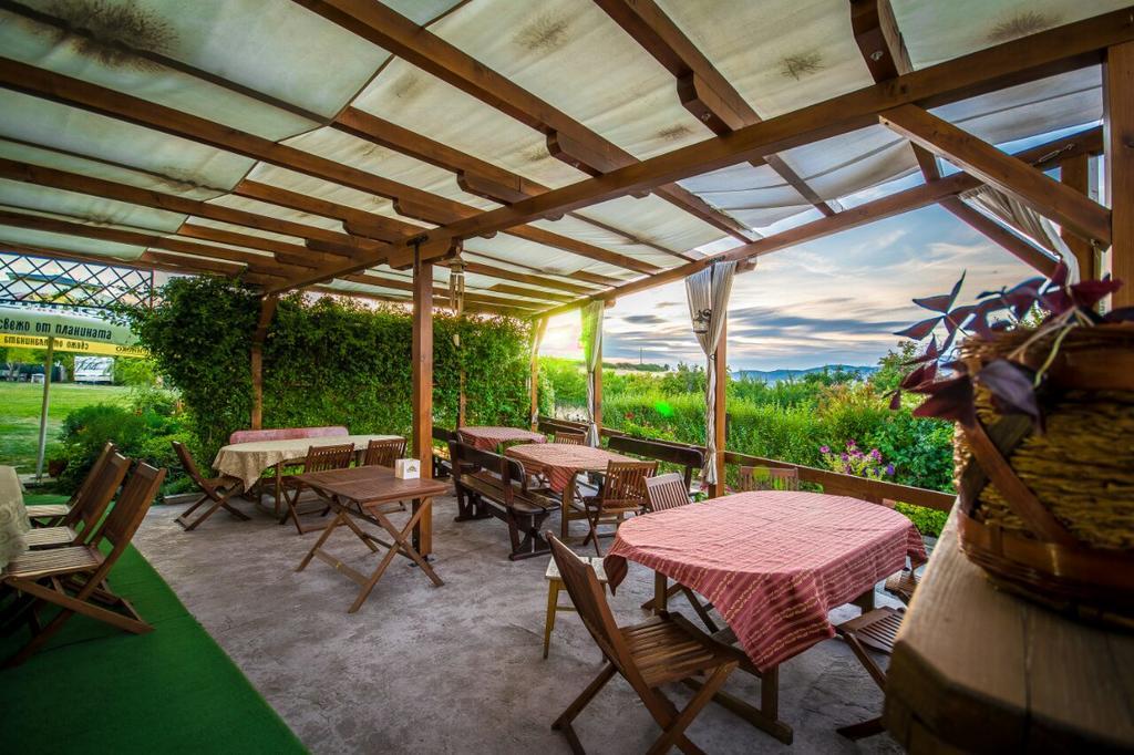 Camping Verila Hotel Sapareva Banya Exterior photo
